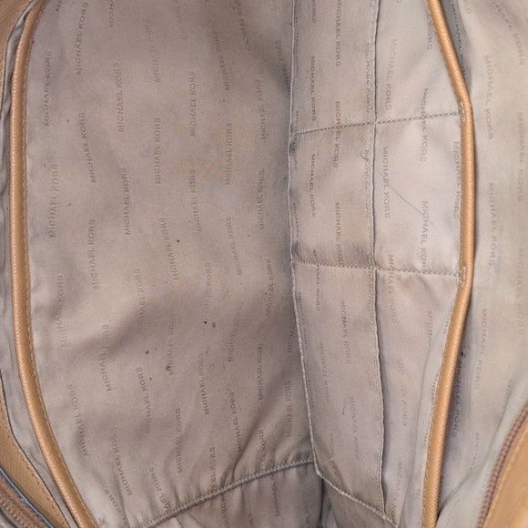 Michael Kors Textured Leather Beige Tote Shoulder Bag Great For Laptop, iPad Etc - Picture 9 of 11